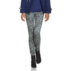 CABi #604 Blue Modern Camo Low Rise Skinny Stretch Twill Jeans Sz 0